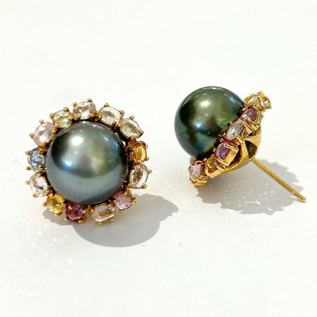 Early 21st Century Bochic "Orient" Tahiti Pearls & Multi Sapphire Earrings Set In 18K Gold & Silver For Sale - Image 5 of 18
