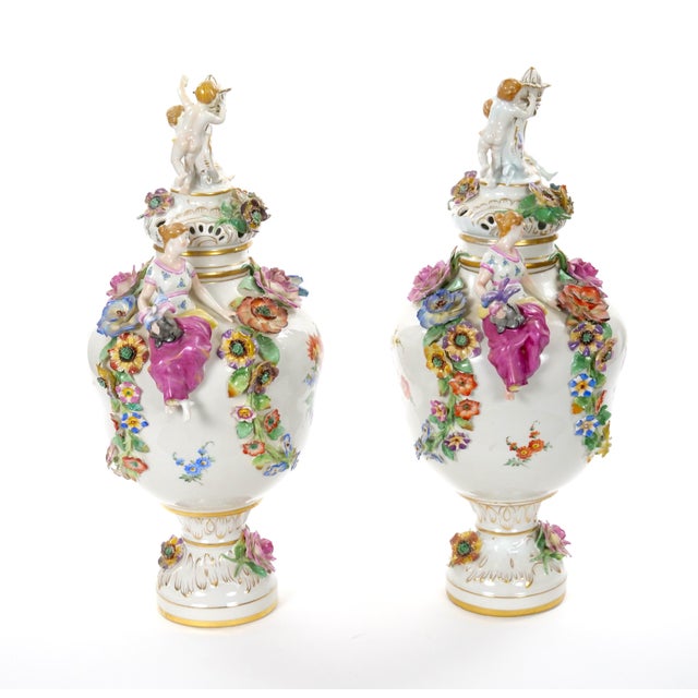 Meissen Porcelain 19th Century Meissen Rococo Style Flower-Encrusted Covered Urns From Germany For Sale - Image 4 of 13