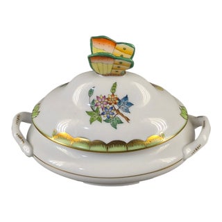 Late 20th Century Herend Queen Victoria Pattern Small Turin Butterfly Top Sugar Bowl Trinket Box For Sale