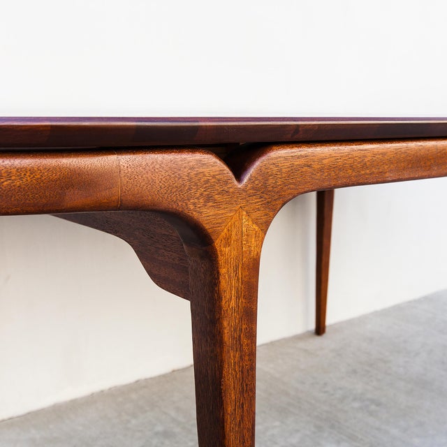 1950s Restored 1950s Mahogany Dining Table With Two Leaves Attributed to Brown Saltman For Sale - Image 5 of 15
