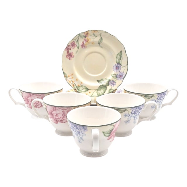 Late 20th Century Jessica McClintock Westbury Court Christina Floral Cups & Saucers, Set of 5 For Sale