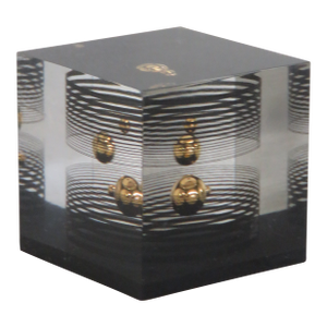 Neiman Marcus Enzo Mari Op Art Lucite Acrylic Cube Sculpture Paperweight 4426b