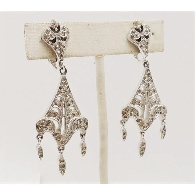 Vintage 1960s Signed Polcini Rhodium Plated Rhinestone Chandelier Clip Earrings - 2 Pieces For Sale - Image 4 of 8