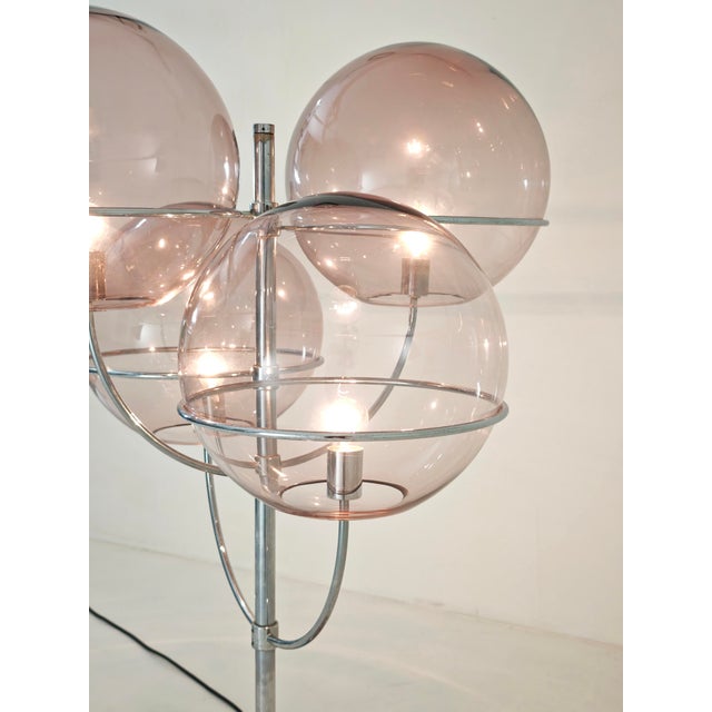 Model Lyndon Floor Lamp in Glass and Chromed Metal by Vico Magistretti for Oluce, Italy, 1977 For Sale - Image 18 of 18