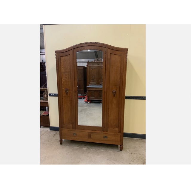 Age: circa 1930 Wood type: solid oak Condition: very good, meticulously maintained, fully restored original condition...