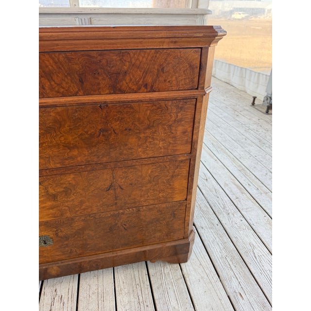 Louis Philippe 19th Century French Louis Philippe Burl Walnut Chest of Drawer / Commodes For Sale - Image 4 of 12