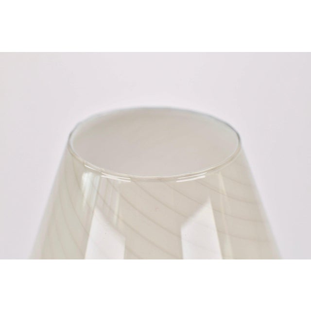 Mid 20th Century Mid Century Modern Venini Style Taupe Glass Mushroom Table Lamp For Sale - Image 6 of 10
