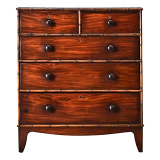 English 19th Century Mahogany Chest of Drawers For Sale