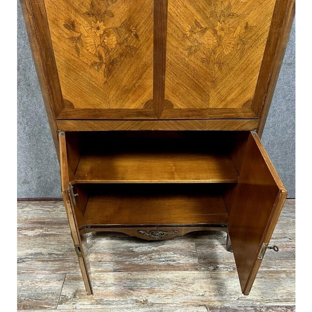Louis XV Style Secretary in Precious Wood Marquetry with Floral Decoration, 1900s For Sale - Image 6 of 7