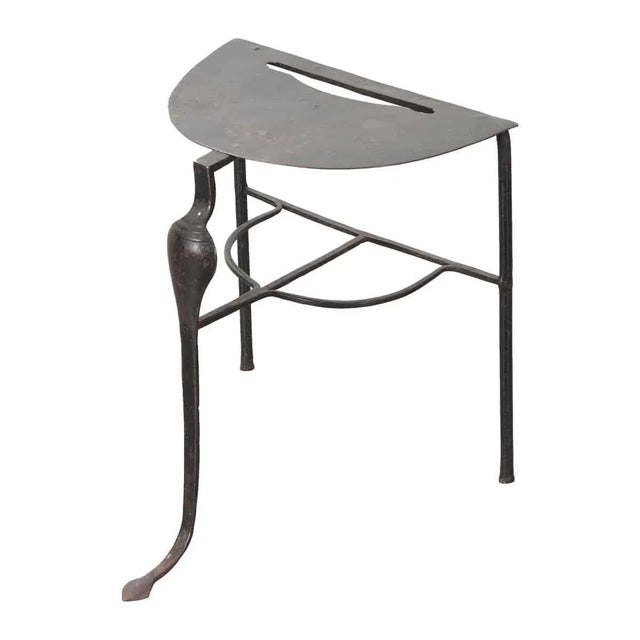 English 19th Century Hand-Forged Iron Fireplace Trivet For Sale In Baton Rouge - Image 6 of 6