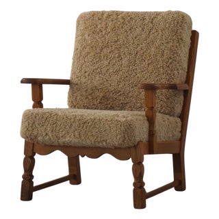 Danish Modern Lounge Chair in Oak and Lambswool by Henning Kjærnulf, 1960s For Sale