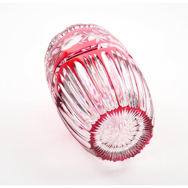Pink Val Saint Lambert Cut & Etched Glass Vase With Floral and Foliate Decoration For Sale - Image 8 of 9