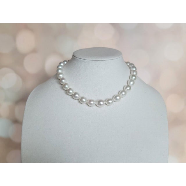 South Sea White Pearl Necklace With 14k Gold Clasp For Sale - Image 9 of 11