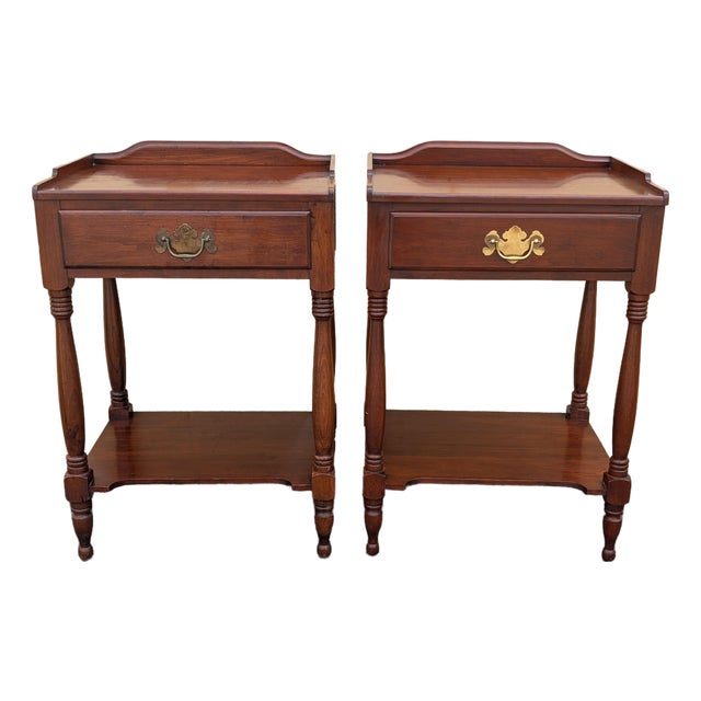 Mid 20th Century Pair of Henkel Harris Cherry Nightstands For Sale