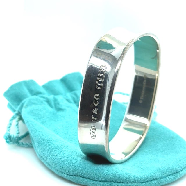 2020s Tiffany & Co. Sterling Silver 1837 Collection Square Cushion Bangle 55.17g For Sale - Image 5 of 5
