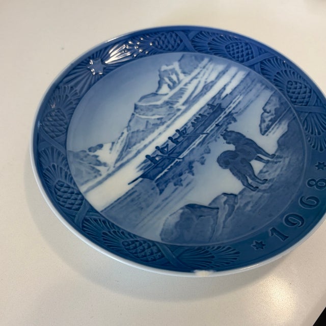 Royal Copenhagen 1968 “The Last Umiak” Blue & White Porcelain Collector Plate For Sale - Image 10 of 12