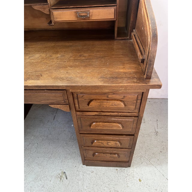 American Desk in Oak, 1930 For Sale - Image 3 of 18