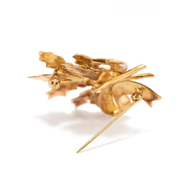 Late 20th Century Vintage Tiffany & Co. 18k Yellow Gold 0.06ct Cabochon Ruby Leaf Brooch For Sale - Image 5 of 8