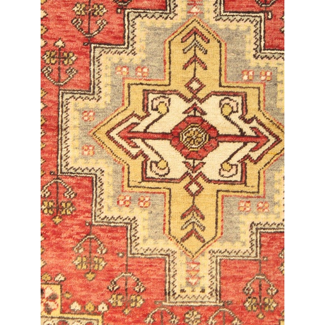 Meet Pasargad Vintage Home Oushak Collection. Upholding a timeless, elegant style of design that has been the centerpiece...