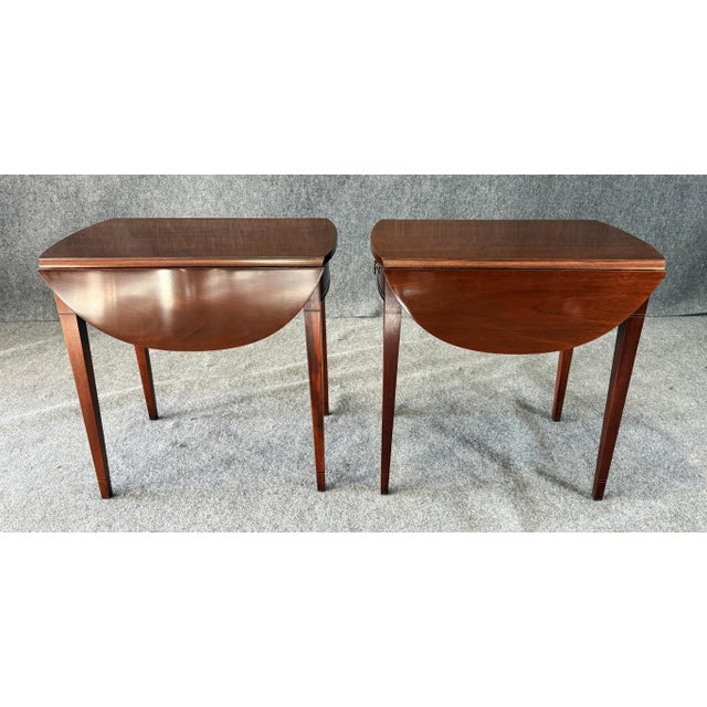 Late 20th Century Pair of Hickory Chair Historic James River Plantation Drop-Side End Tables For Sale In Raleigh - Image 6 of 16