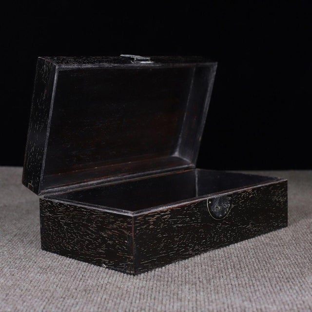 Chinese Zitan Wood Box Inlaid With Mother-of-Pearl Fish Motif For Sale - Image 3 of 9