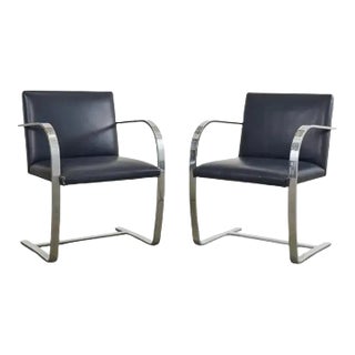 Mid 20th Century Pair of Mies Van Der Rohe for Knoll Flat Bar Brno Chairs For Sale