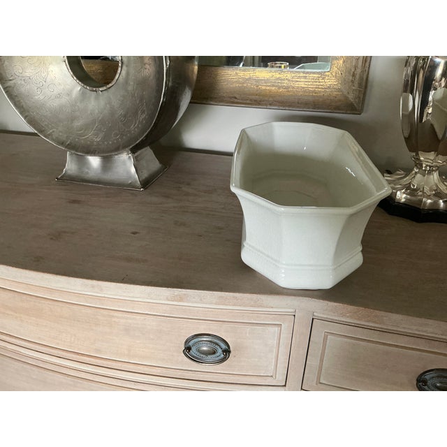 French Country 1970s Italian, Ceramic Cream Colored Hexagonal Shaped Planter For Sale - Image 3 of 8