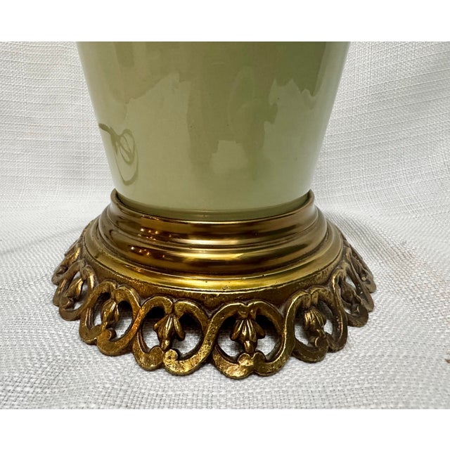 1950s Mid-Century Paul Hanson Celadon Glazed Ceramic Table Lamp - Solid Cast Brass Base For Sale - Image 5 of 12