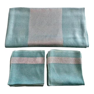 Mid-Century Shimmering Woven Lurex Rectangular Tablecloth & Matching Napkins in Pale Aqua & Silver - 13 Pcs For Sale