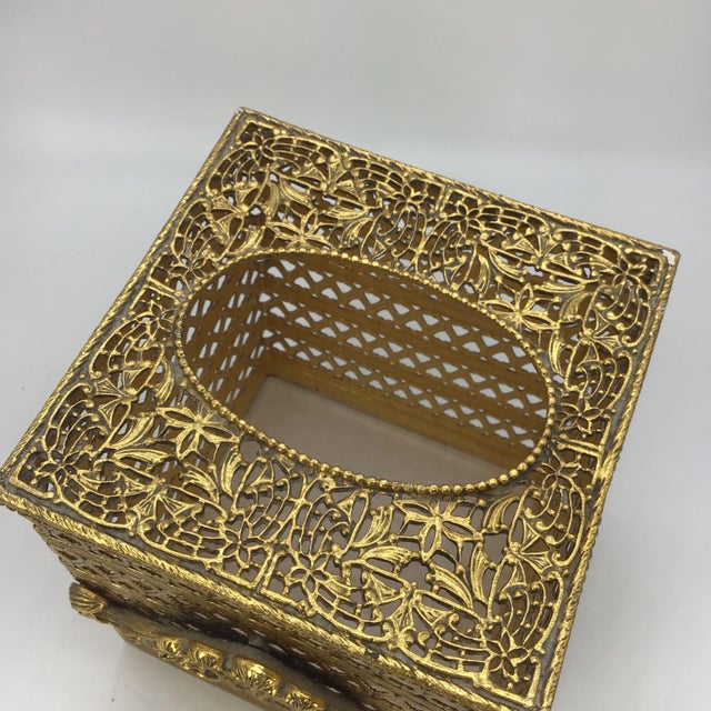 Mid-Century Modern 1970s Matson Stylebuilt Shell Motif Hollywood Regency Mid-Century Modern Gold Ormolu Filigree Square Tissue Box For Sale - Image 3 of 9