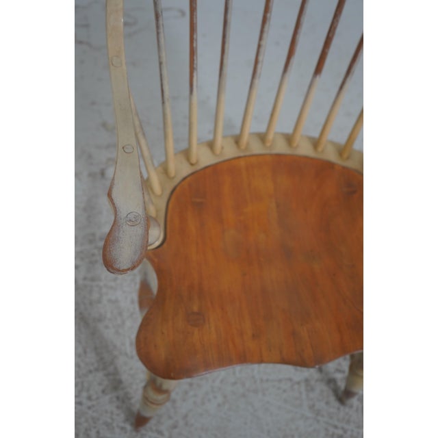 Set of Six Benchmade Windsor Dining Chairs For Sale In Philadelphia - Image 6 of 18