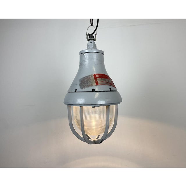 Grey Industrial Explosion Proof Light from Crouse-Hinds, 1970s For Sale - Image 10 of 16