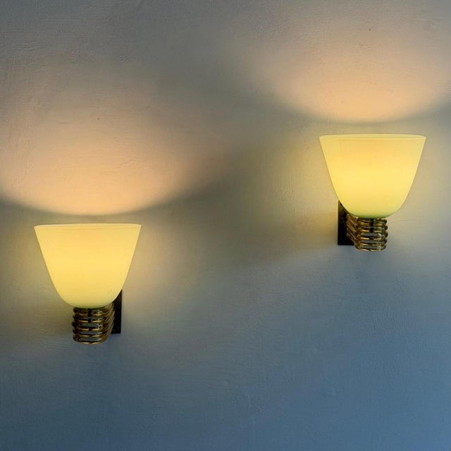 Vintage Murano Glass and Brass Wall Sconces by Tomaso Buzzi for Venini, 1940s, Set of 2 For Sale - Image 9 of 18