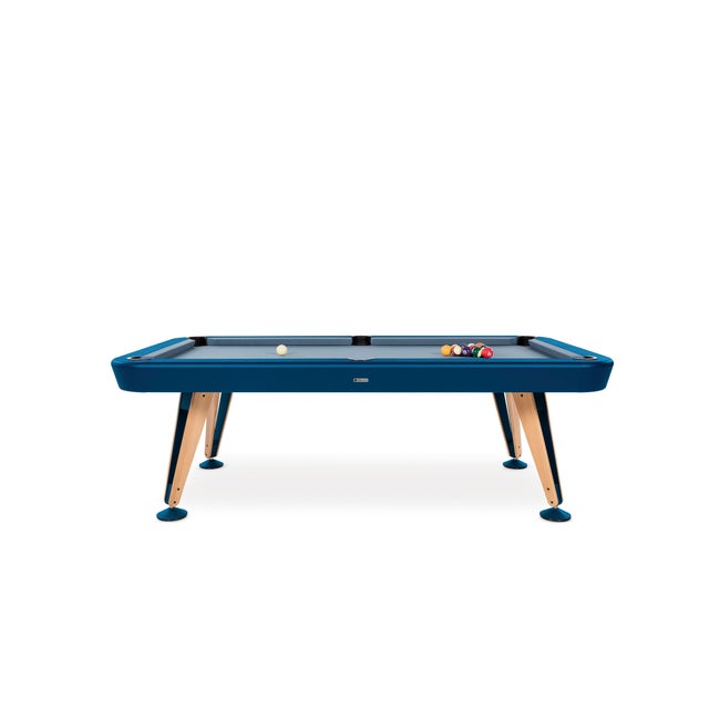 Just as a diagonal line crosses a space from end to end, RS Barcelona’s Diagonal designer pool table imbues any room with...