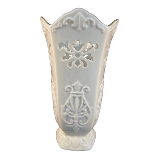 Vintage 1970s Lenox Langtry Fine China Ivory Vase For Sale