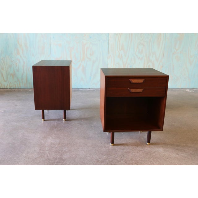Wood 1950s Harvey Probber Nightstands Pair Mahogany and Brass Mid Century Modern, Attributed For Sale - Image 7 of 11