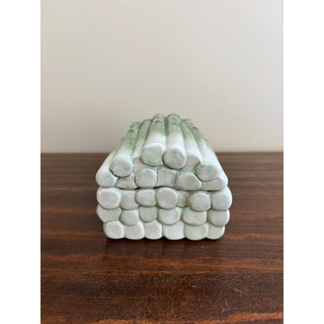 1980s Majolica Ceramic Trompe l'Oeil Asparagus Covered Box For Sale - Image 5 of 8