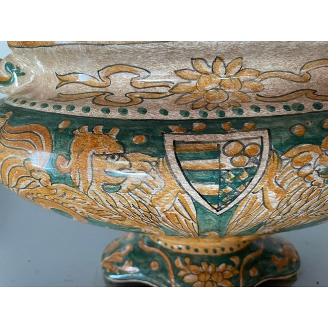 Deruta Majolica Italian Tureen For Sale In San Francisco - Image 6 of 10