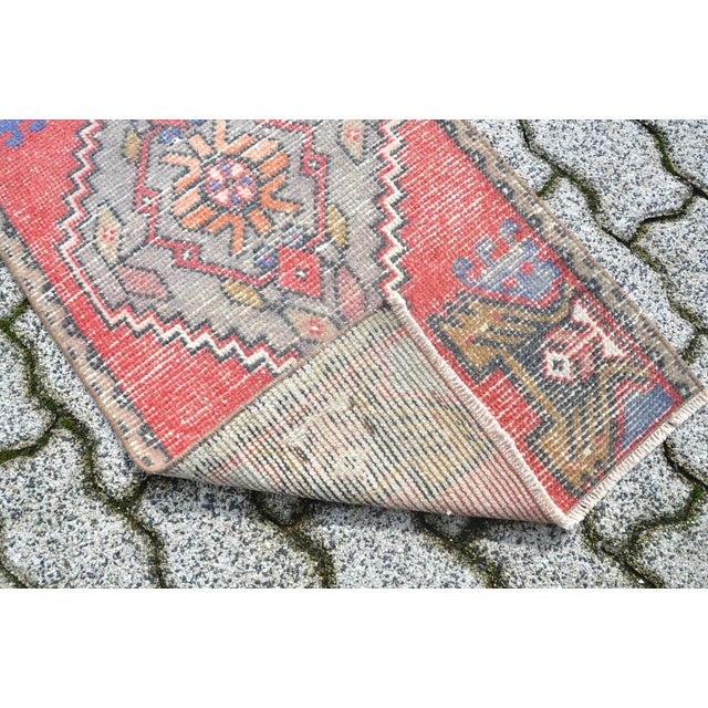 1960s 1960s Vintage Turkish Small Rug For Sale - Image 5 of 6