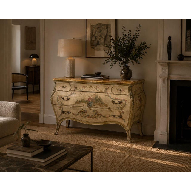 Venetian, Chinoiserie Bombé Commode, Beige Painted Wood, Faux Marble Top, Italy, 1920s An antique Venetian scenic...