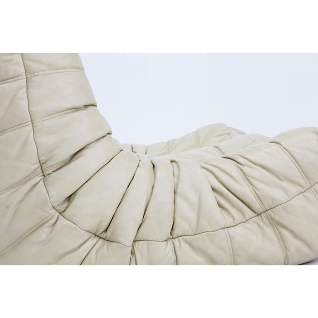 Vintage Togo 2-Seater Sofa in Leather by Michel Ducaroy for Ligne Roset, 1990s For Sale - Image 6 of 9