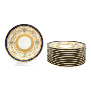 Fine Set of Twelve Limoges Dinner Plates, France Circa 1920 For Sale