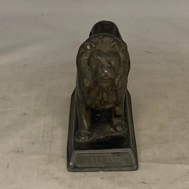 Rare 1930s Monarch Fire Insurance Lion Paperweight For Sale - Image 4 of 10