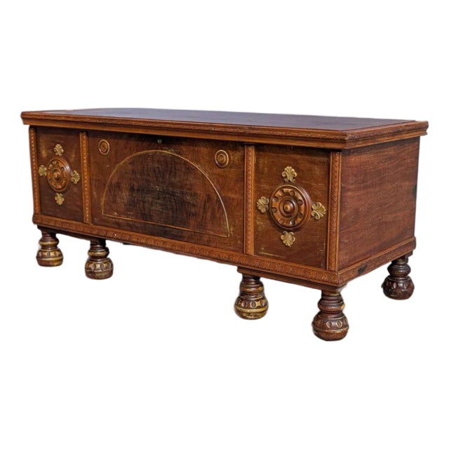 Vintage Art Deco Cedar-Lined Hope Chest With Carved Details & Turned Legs, 1930s For Sale