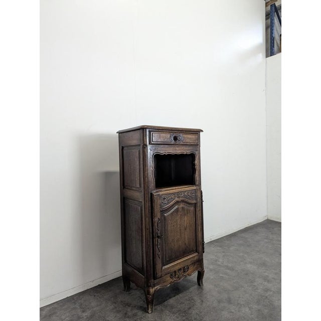 Neo-Rustic Jam Cupboard in Solid Oak, in Very Good conditions.
