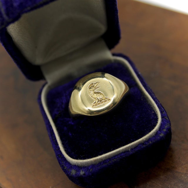 Traditional 1900-1909 Edwardian 18k Gold Goldsmiths and Silversmiths Eagle Intaglio Signet Ring, Size 6.25 For Sale - Image 3 of 9