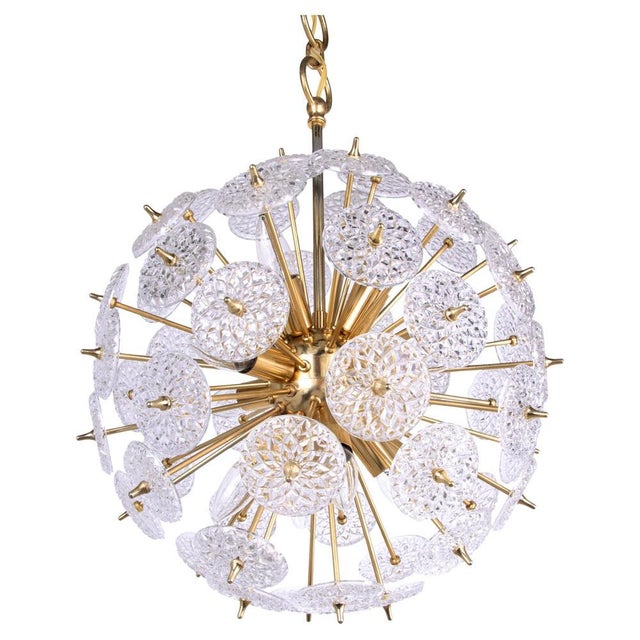 Mid-Century Modernist Floral Sputnik Chandelier in Brass and Crystal from Val Saint Lambert, 1960s For Sale - Image 11 of 11