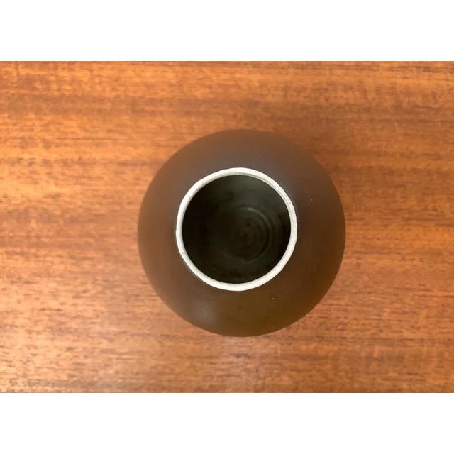 Mid-Century Minimalist Vase from Kastl For Sale - Image 5 of 13