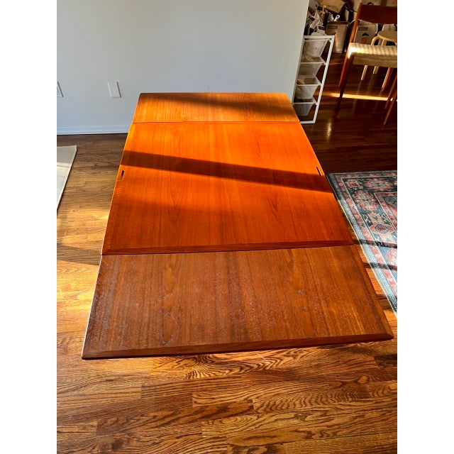 Mid-Century Modern Mid-Century Modern Poul Hundevad for Hundevad & Co. (Hu) Expanding Teak Dining Table and Two Matching Woven Paper Cord Chairs. Made in Denmark. For Sale - Image 3 of 14