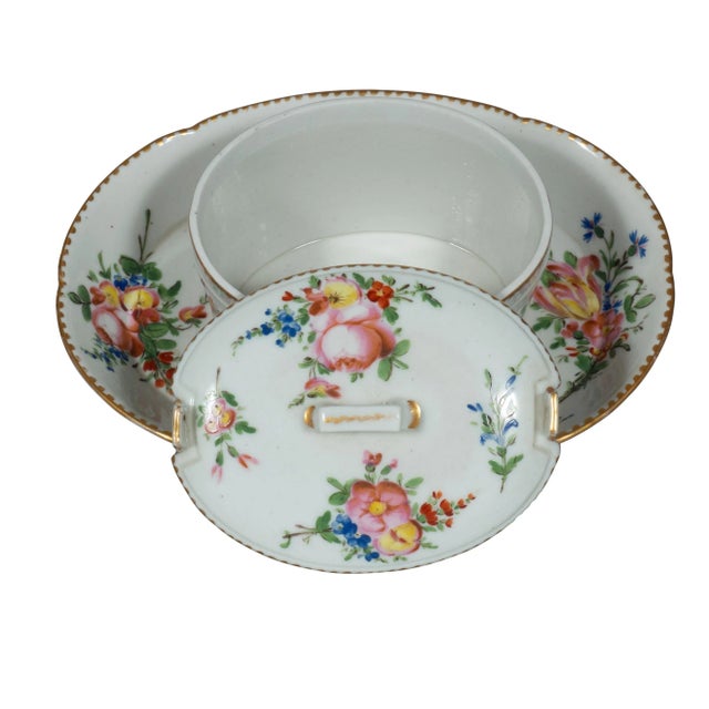 French Louis XVI Porcelain Footed Butter Tubs - A Pair For Sale - Image 3 of 13